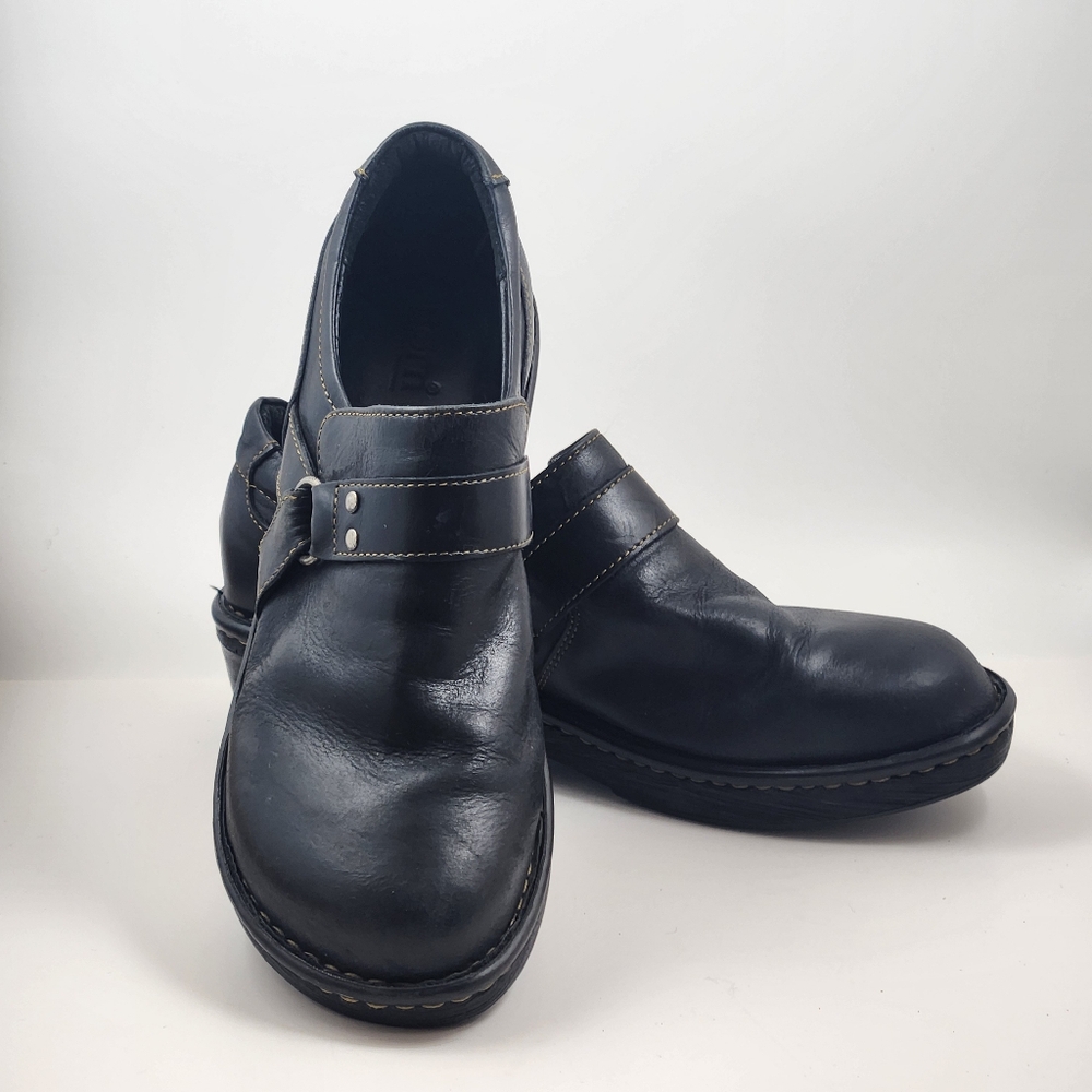 BORN Ansen Buckle Clogs